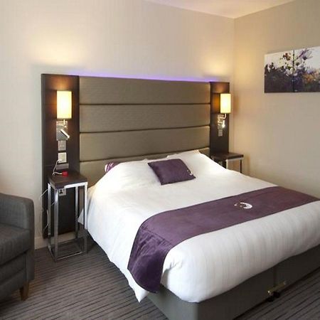 Premier Inn Premier Inn York South West Exteriör bild