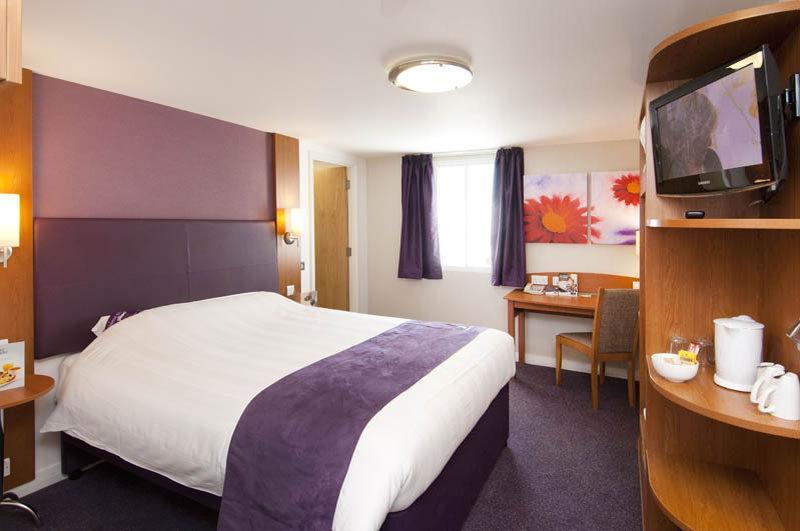 Premier Inn Premier Inn York South West Exteriör bild